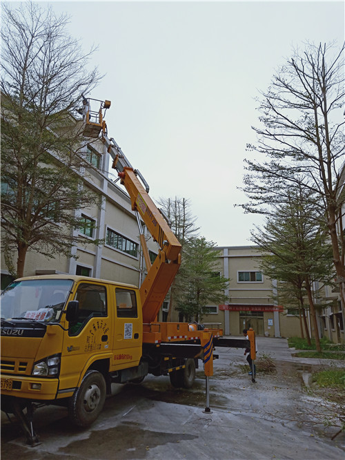 廣東江城32米路燈車出租-中橋建