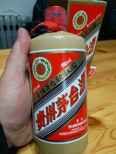 專業(yè)回收03年茅臺酒 回收82年拉菲酒